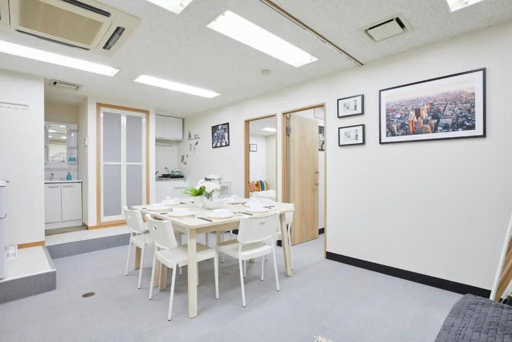 寅ホテル 台東 Hotel 寅 台东 Tora Hotel Taito A Tokyo prefektur Exteriör bild